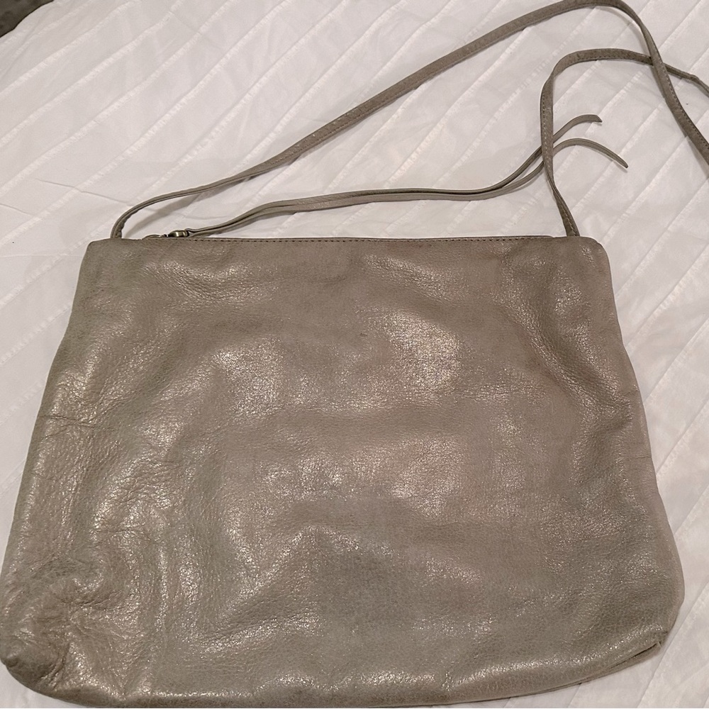 HOBO International Ziggy crossbody bag tan very lightly metallic